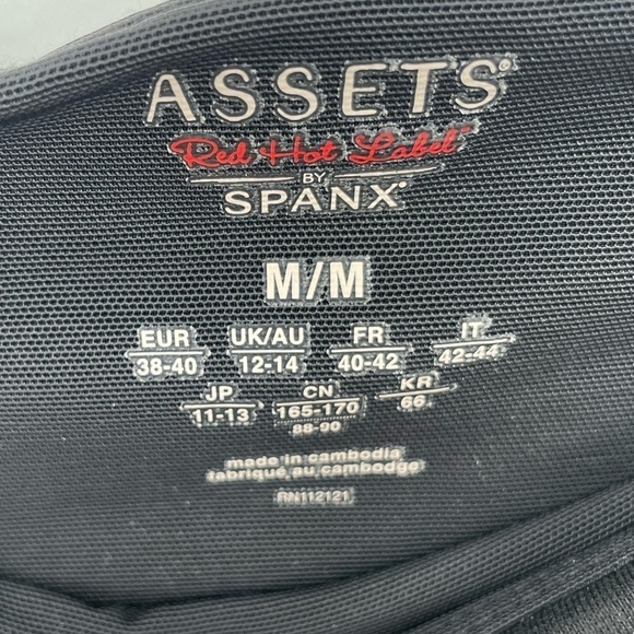 Assets Red Hot Label By Spanx Leggings Sz M - Picture 2 of 7